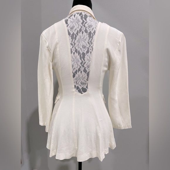 Vintage Cream Lace Blazer/Blouse  (XS) - Picture 2 of 11